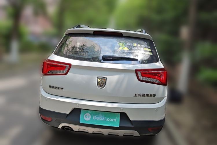 Used Baojun 560 2015 1.8L manual luxury version Rear