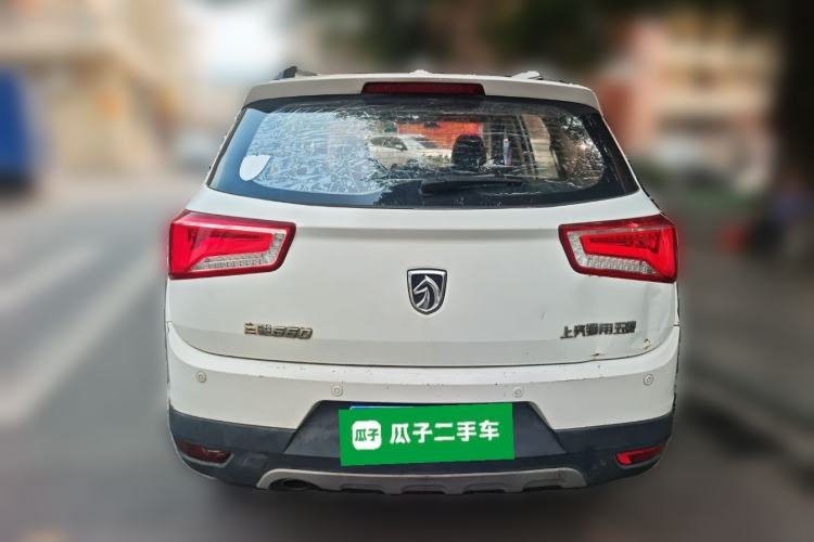 Used Baojun 560 2015 1.8L manual luxury version Rear