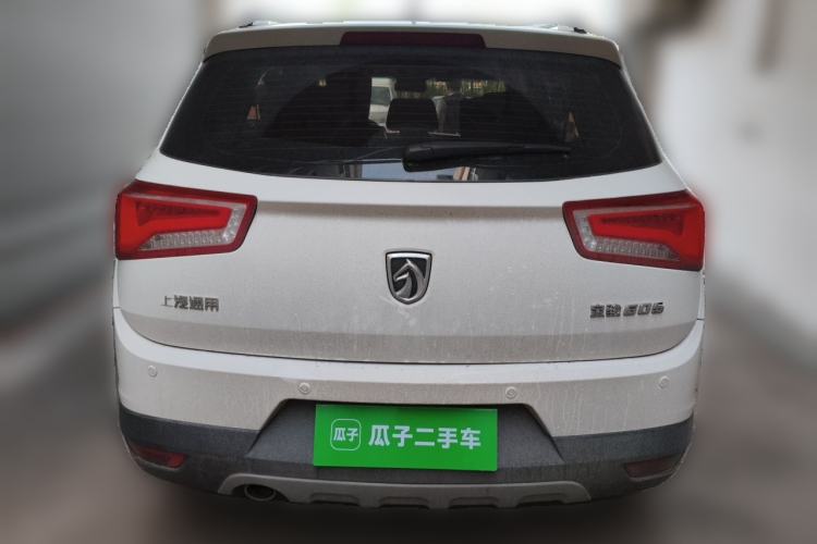 Used Baojun 560 2015 1.8L manual Comfort trim level Rear