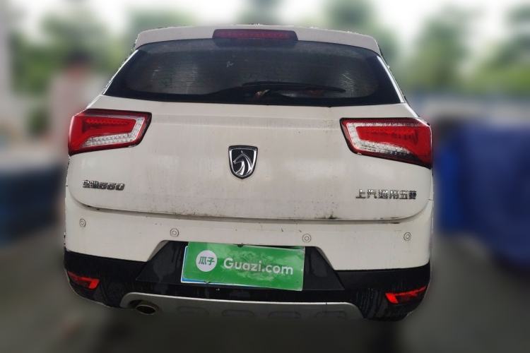Used Baojun 560 2015 1.8L manual luxury version Rear