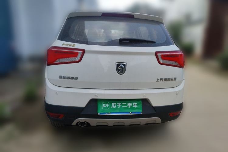 Used Baojun 560 2015 1.8L manual luxury version Rear