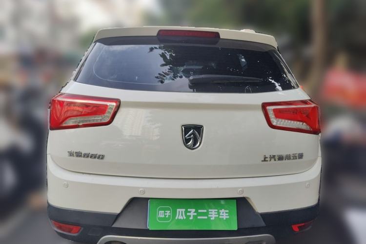 Used Baojun 560 2015 1.8L manual luxury version Rear
