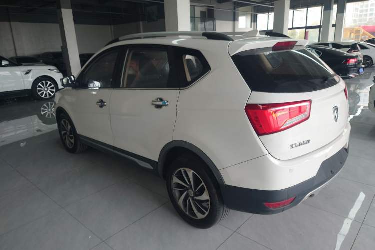 Used Baojun 560 2015 1.8L manual luxury version Rear Left 45 Deg