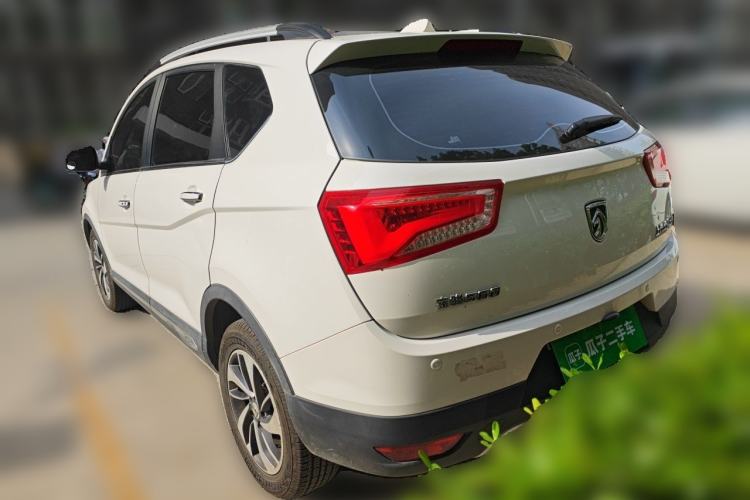 Used Baojun 560 2015 1.8L manual luxury version Rear Left 45 Deg