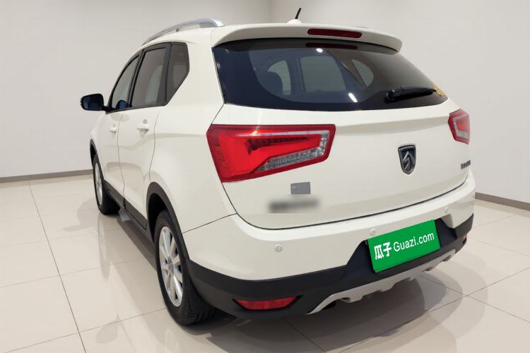 Used Baojun 560 2015 1.8L manual Comfort trim level Rear Left 45 Deg
