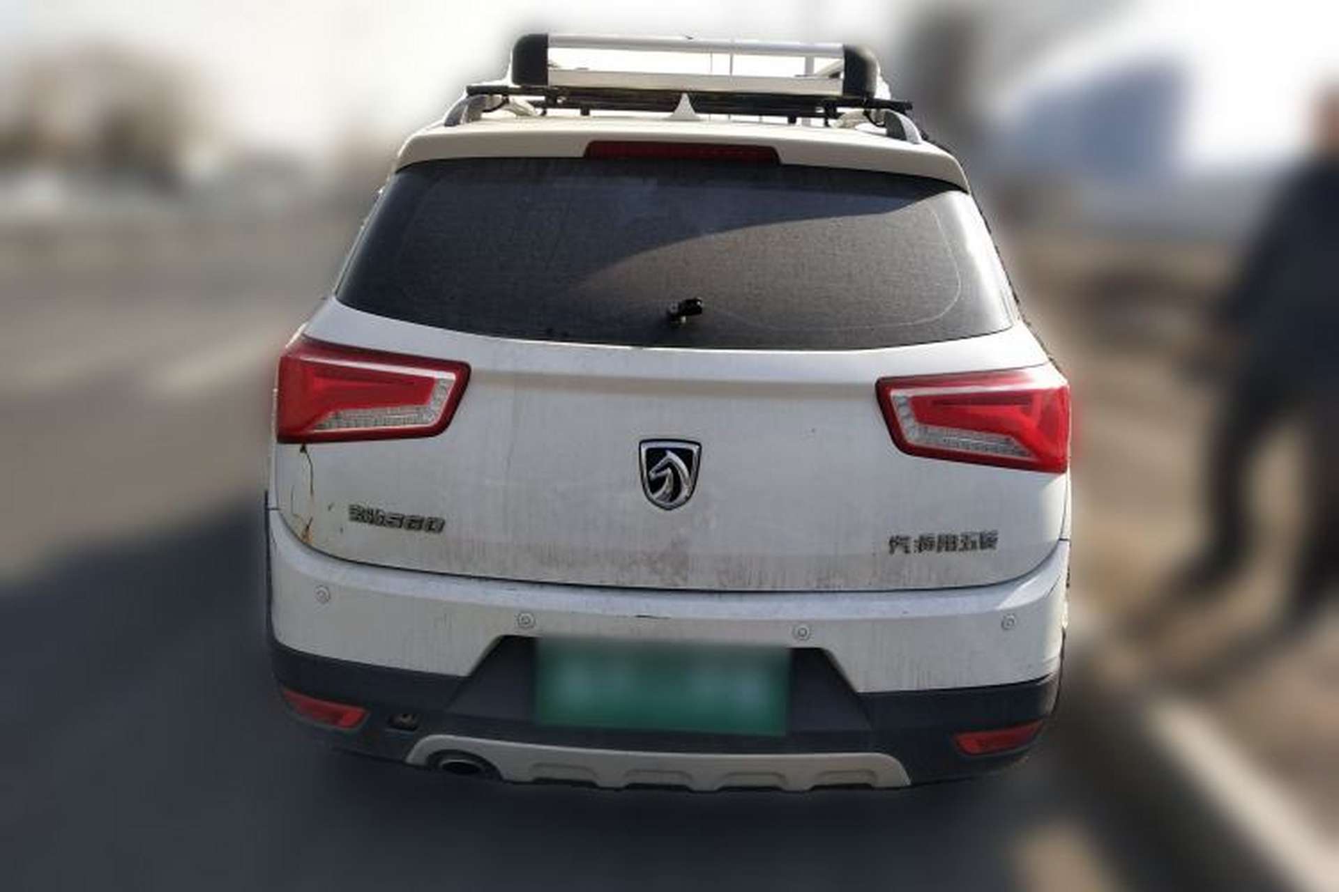 Used Baojun 560 2015 1.8L manual luxury version Rear