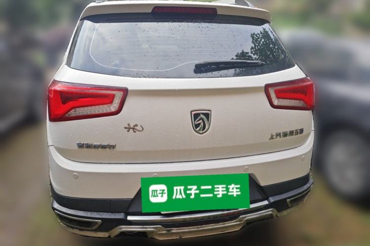 Used Baojun 560 2015 1.8L manual luxury version Rear