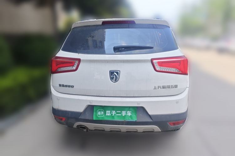 Used Baojun 560 2015 1.8L manual Comfort trim level Rear