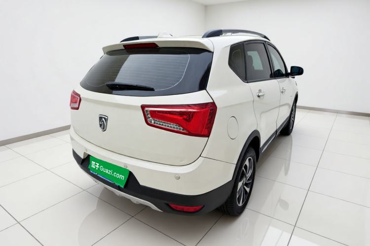 Used Baojun 560 2015 1.8L manual luxury version Rear Right 45 Deg