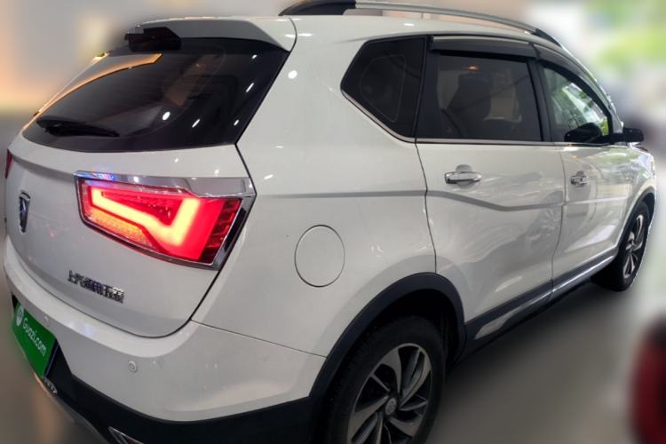 Used Baojun 560 2015 1.8L manual luxury version Rear Right 45 Deg
