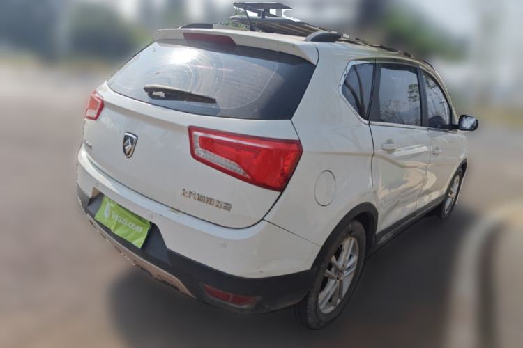 Used Baojun 560 2015 1.8L manual Comfort trim level Rear Right 45 Deg