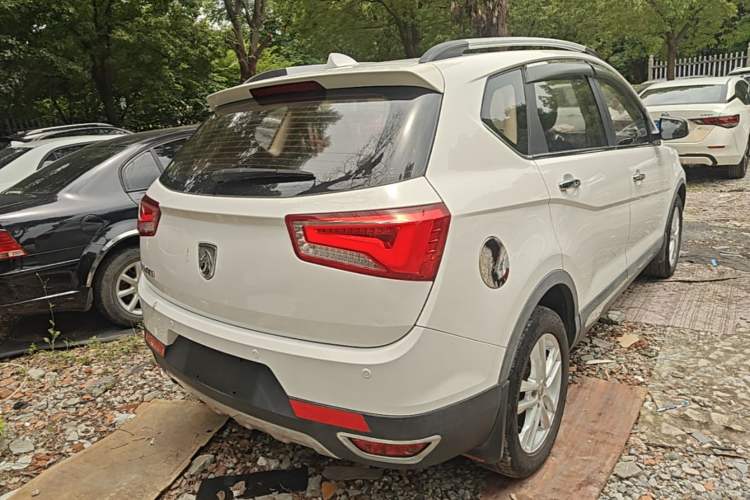 Used Baojun 560 2015 1.8L Manual Elite Edition Rear Right 45 Deg