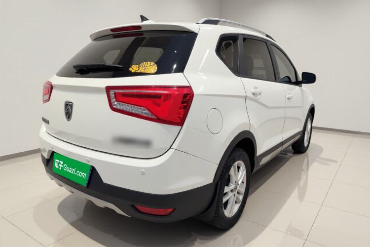 Used Baojun 560 2015 1.8L manual Comfort trim level Rear Right 45 Deg