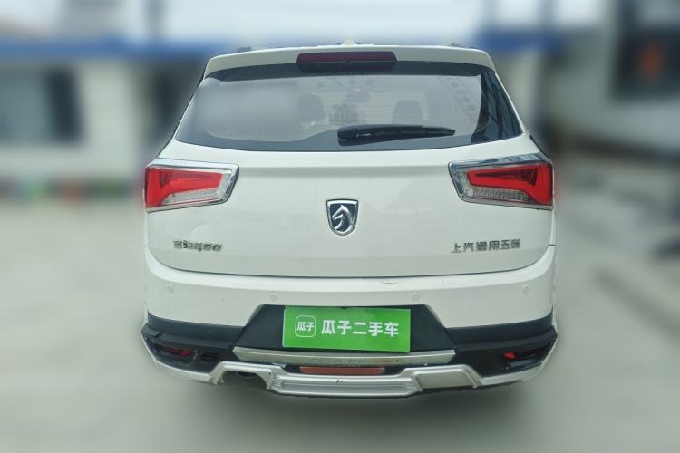 Used Baojun 560 2015 1.8L manual luxury version Rear
