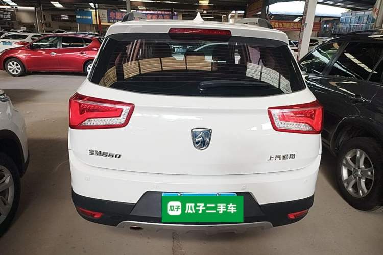 Used Baojun 560 2015 1.8L manual luxury version Rear