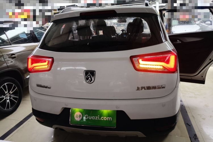 Used Baojun 560 2015 1.8L manual luxury version Rear