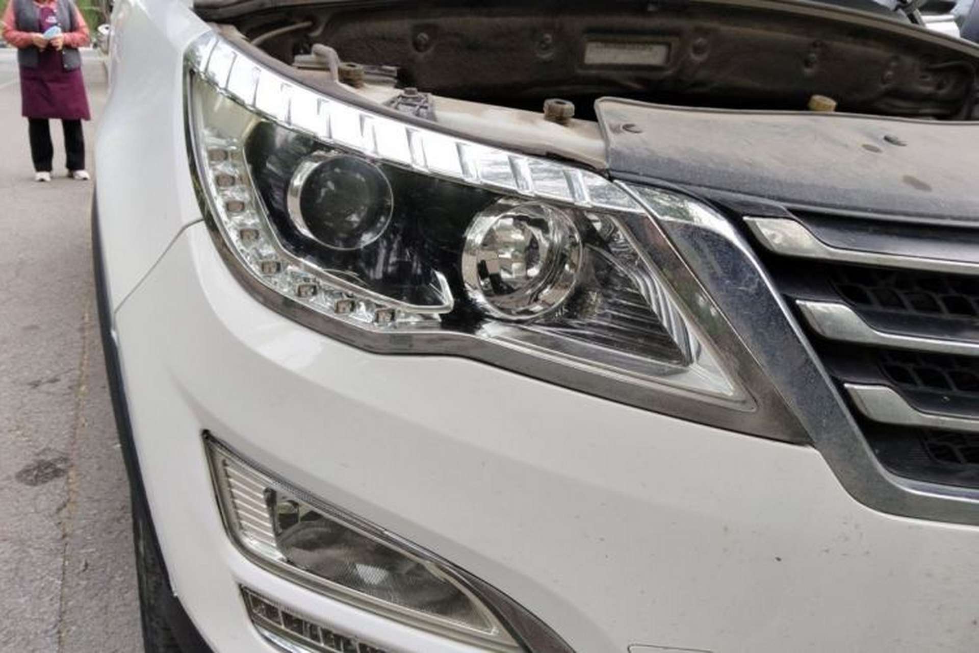 Used Baojun 560 2015 1.8L manual Comfort trim level Right Front Headlight