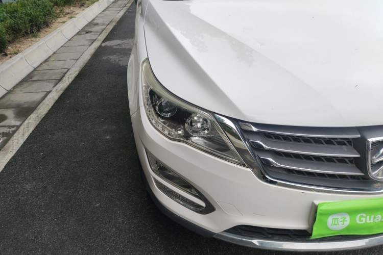 Used Baojun 560 2015 1.8L Manual Elite Edition Right Front Headlight