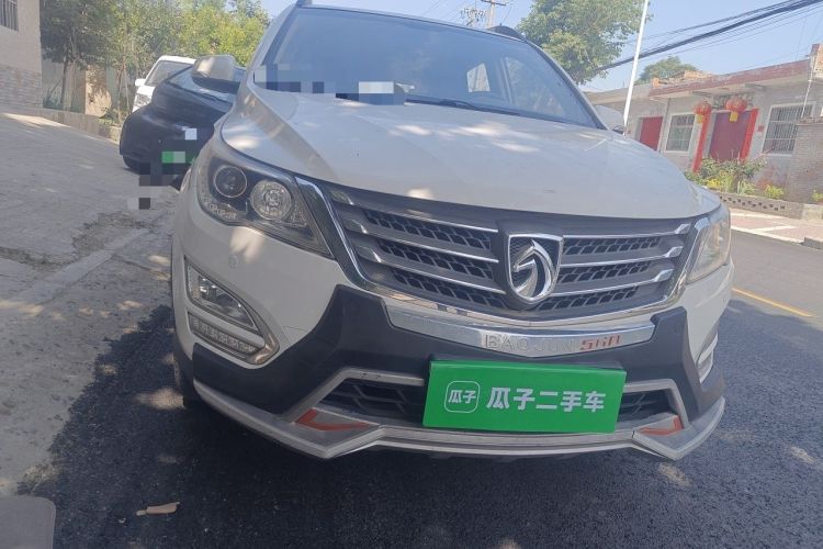 Used Baojun 560 2015 1.8L manual luxury version Right Front Headlight