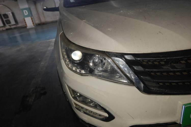 Used Baojun 560 2015 1.8L Manual Elite Edition Right Front Headlight
