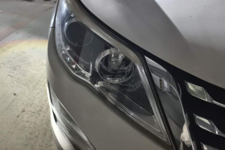 Used Baojun 560 2015 1.8L Manual Elite Edition Right Front Headlight