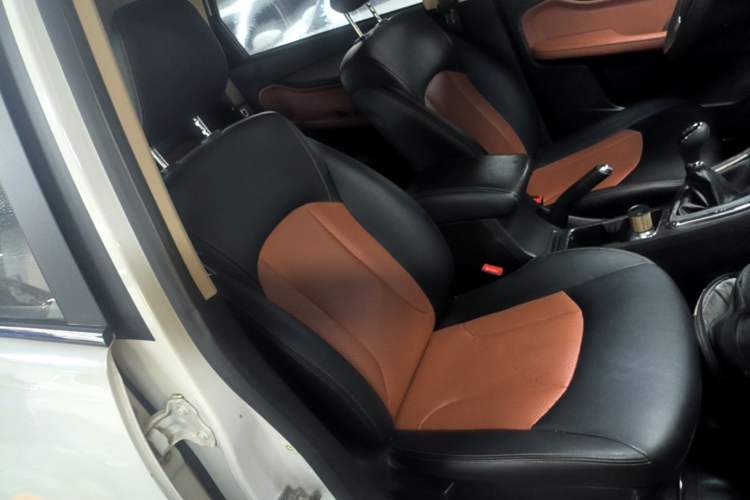 Used Baojun 560 2015 1.8L Manual Elite Edition Right Front Seat