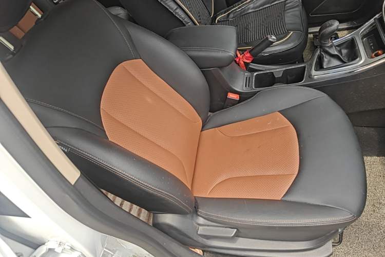 Used Baojun 560 2015 1.8L Manual Elite Edition Right Front Seat