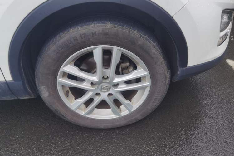 Used Baojun 560 2015 1.8L Manual Elite Edition Right Front Wheel Hub