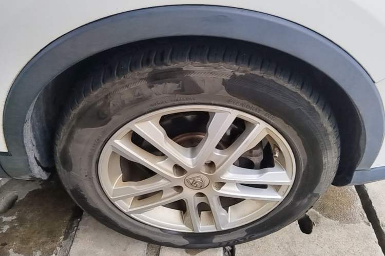 Used Baojun 560 2015 1.8L Manual Elite Edition Right Front Wheel Hub
