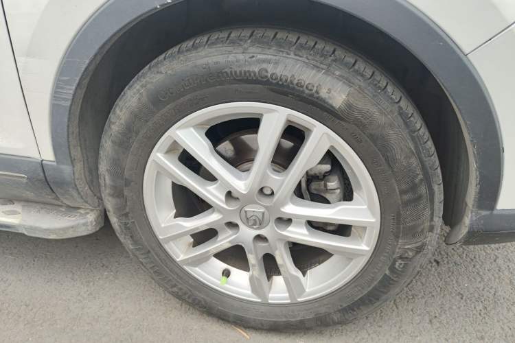 Used Baojun 560 2015 1.8L Manual Elite Edition Right Front Wheel Hub