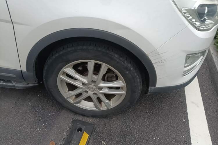 Used Baojun 560 2015 1.8L Manual Elite Edition Right Front Wheel Hub