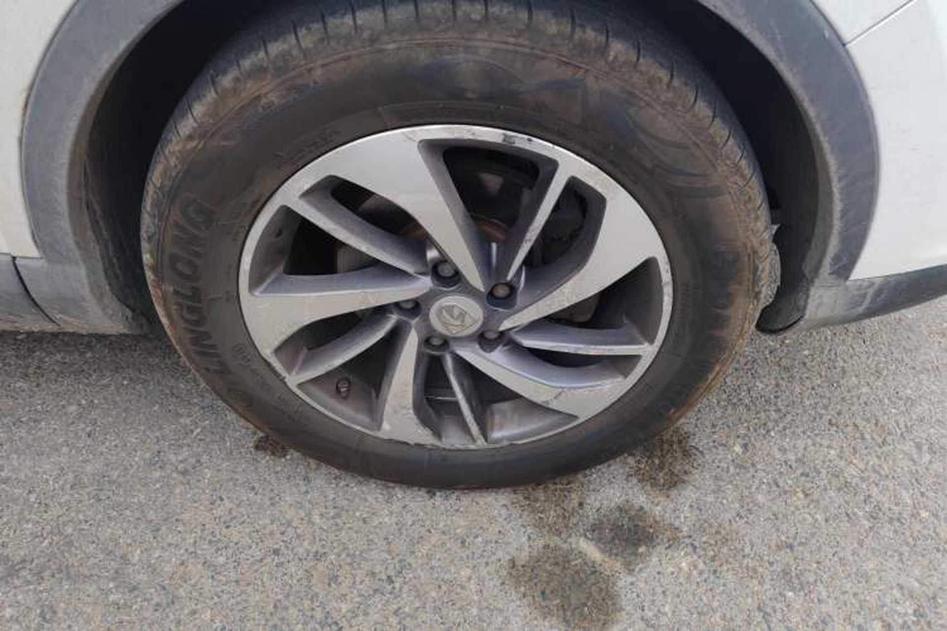 Used Baojun 560 2015 1.8L manual luxury version Right Front Wheel Hub