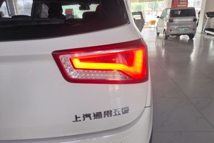 Used Baojun 560 2015 1.8L manual luxury version Right Rear Taillight
