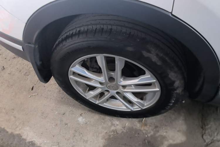 Used Baojun 560 2015 1.8L Manual Elite Edition Right Rear Wheel Hub