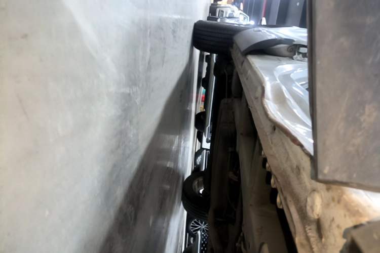 Used Baojun 560 2015 1.8L Manual Elite Edition Right Side Sill