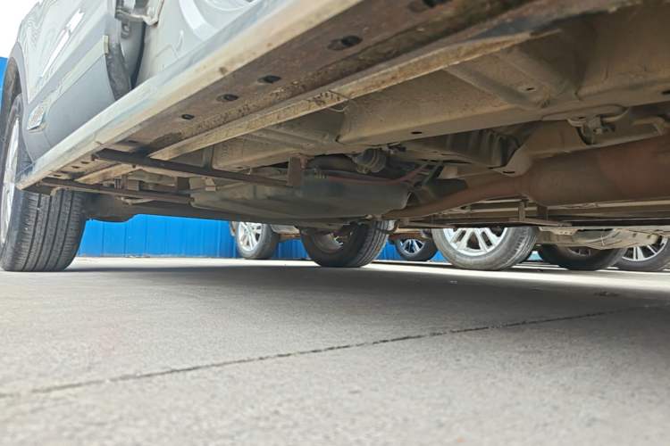 Used Baojun 560 2015 1.8L Manual Elite Edition Right Side Sill