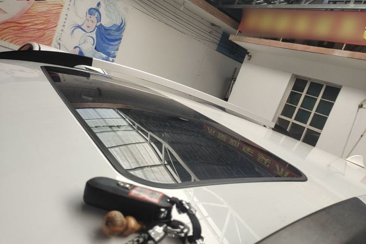 Used Baojun 560 2015 1.8L manual luxury version Roof
