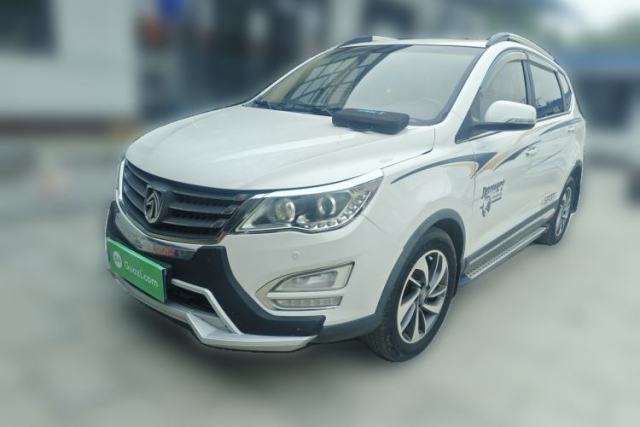 Used Baojun 560 2015 1.8L manual luxury version