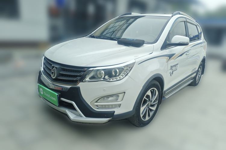 Used Baojun 560 2015 1.8L manual luxury version Guazi used car, China used car export, Used car for sale, Used cars, Cheapest cars for sale
