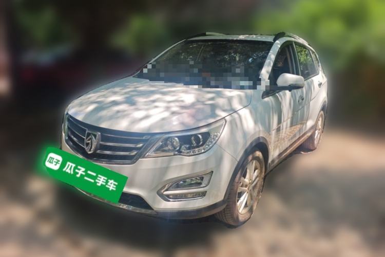 Baojun 560 2015 1.8L Manual Elite Edition с пробегом Guazi used car, China used car export, Used car for sale, Used cars, Cheapest cars for sale