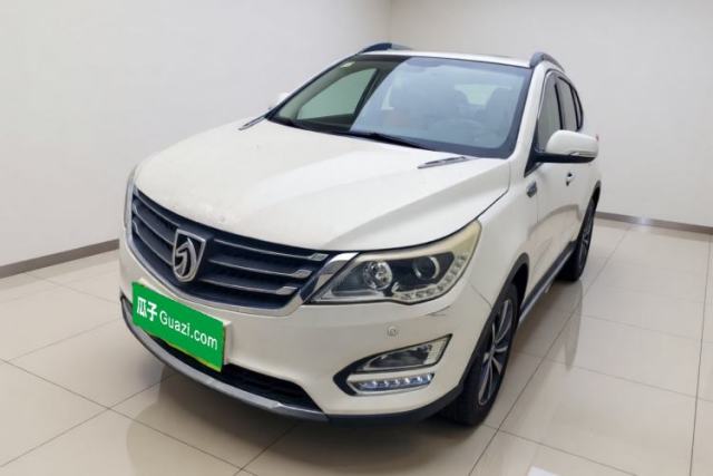 Używany Baojun 560 2015 1.8L manual luxury version
