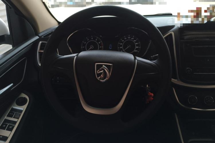Used Baojun 560 2015 1.8L manual Comfort trim level Steering Wheel