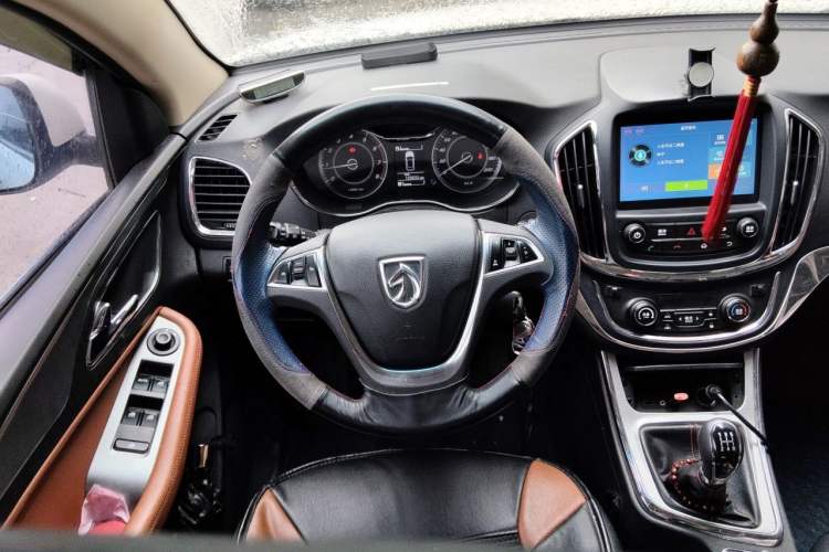 Used Baojun 560 2015 1.8L Manual Elite Edition Steering Wheel