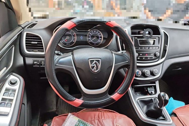 Used Baojun 560 2015 1.8L manual Comfort trim level Steering Wheel
