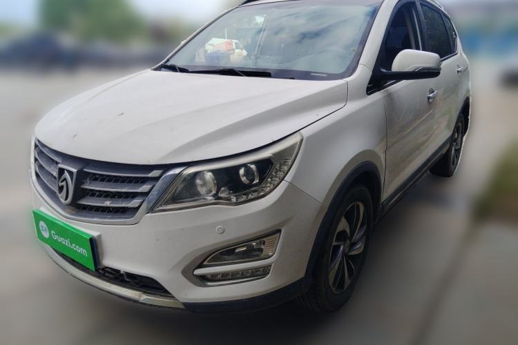 Used Baojun 560 2015 1.8L manual luxury version Guazi used car, China used car export, Used car for sale, Used cars, Cheapest cars for sale