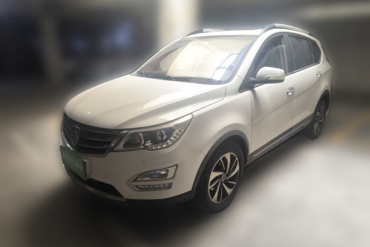 Used Baojun 560 2015 1.8L manual luxury version Guazi used car, China used car export, Used car for sale, Used cars, Cheapest cars for sale