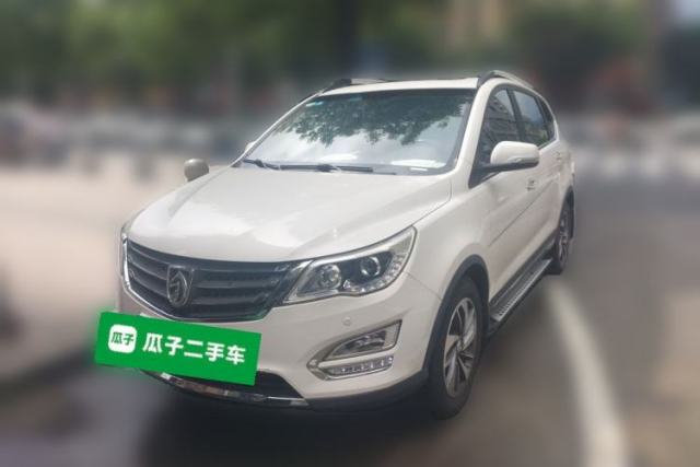 Used Baojun 560 2015 1.8L manual luxury version