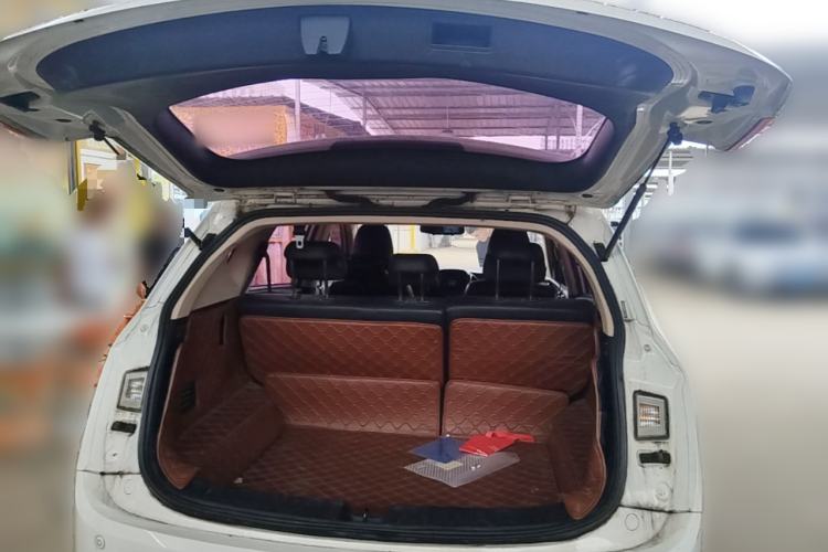Used Baojun 560 2015 1.8L Manual Elite Edition Trunk