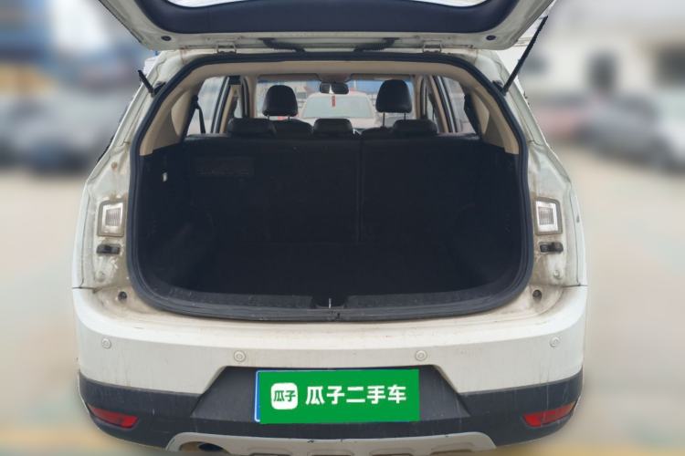 Used Baojun 560 2015 1.8L Manual Elite Edition Trunk