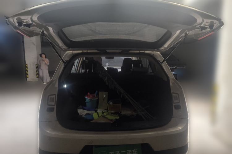 Used Baojun 560 2015 1.8L manual luxury version Trunk